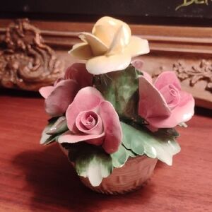 Vintage Nuova Capodimonte Porcelain Pink Yellow Floral Rose Bouquet In Basket